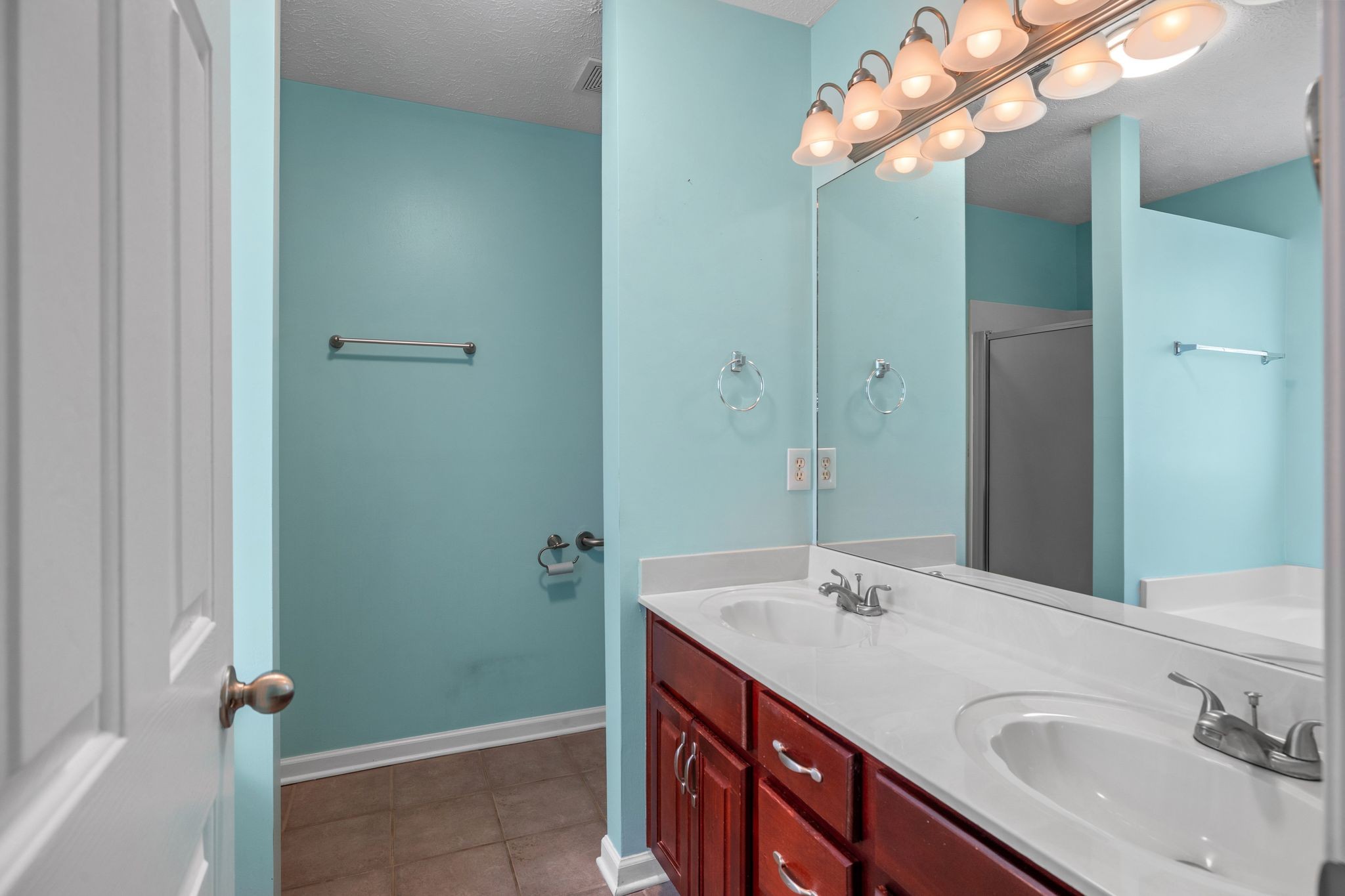 3324 Monoco Dr