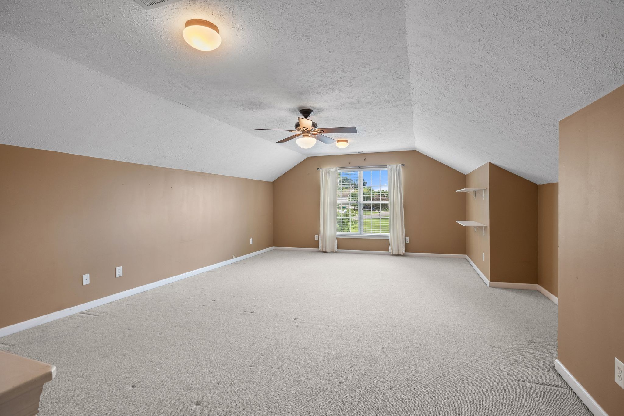 3324 Monoco Dr