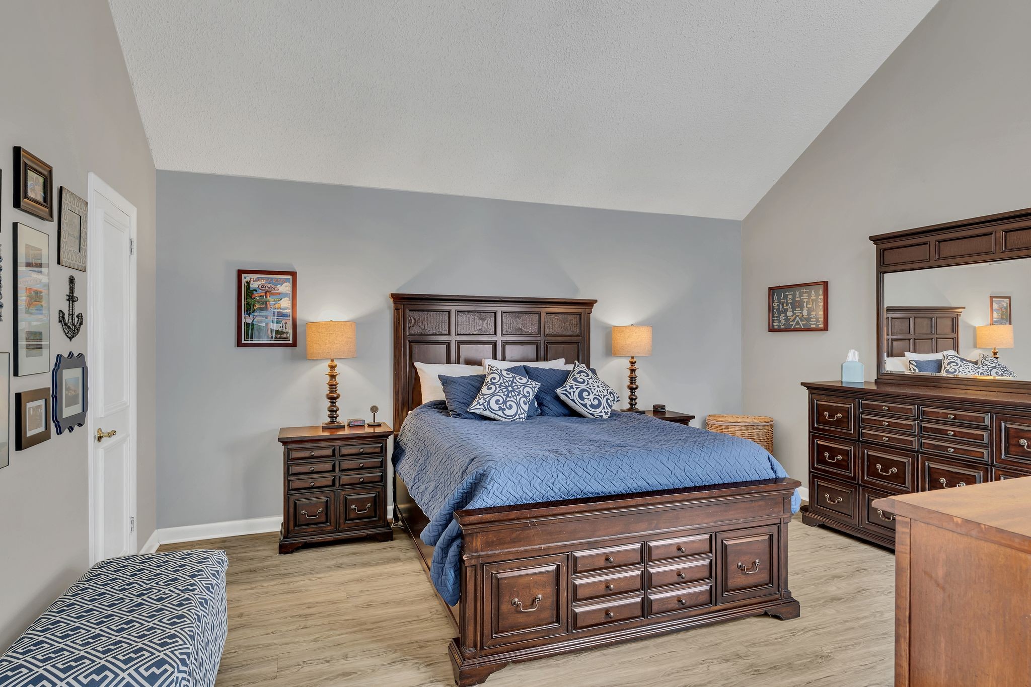 104 Saddle Tree Ct