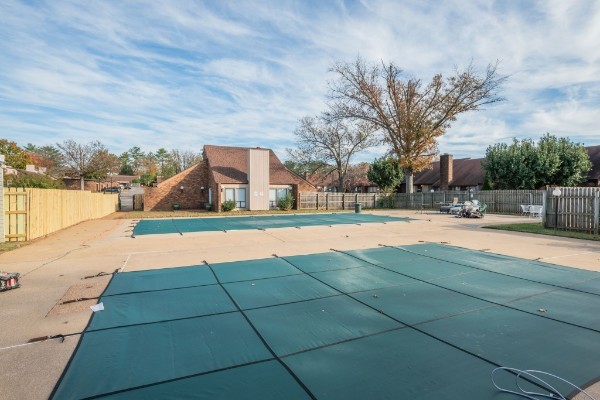 104 Saddle Tree Ct