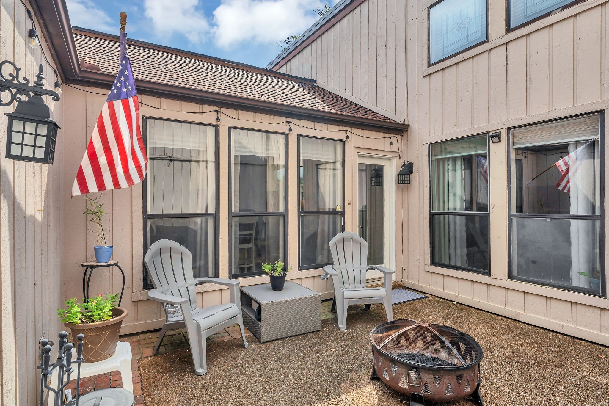104 Saddle Tree Ct