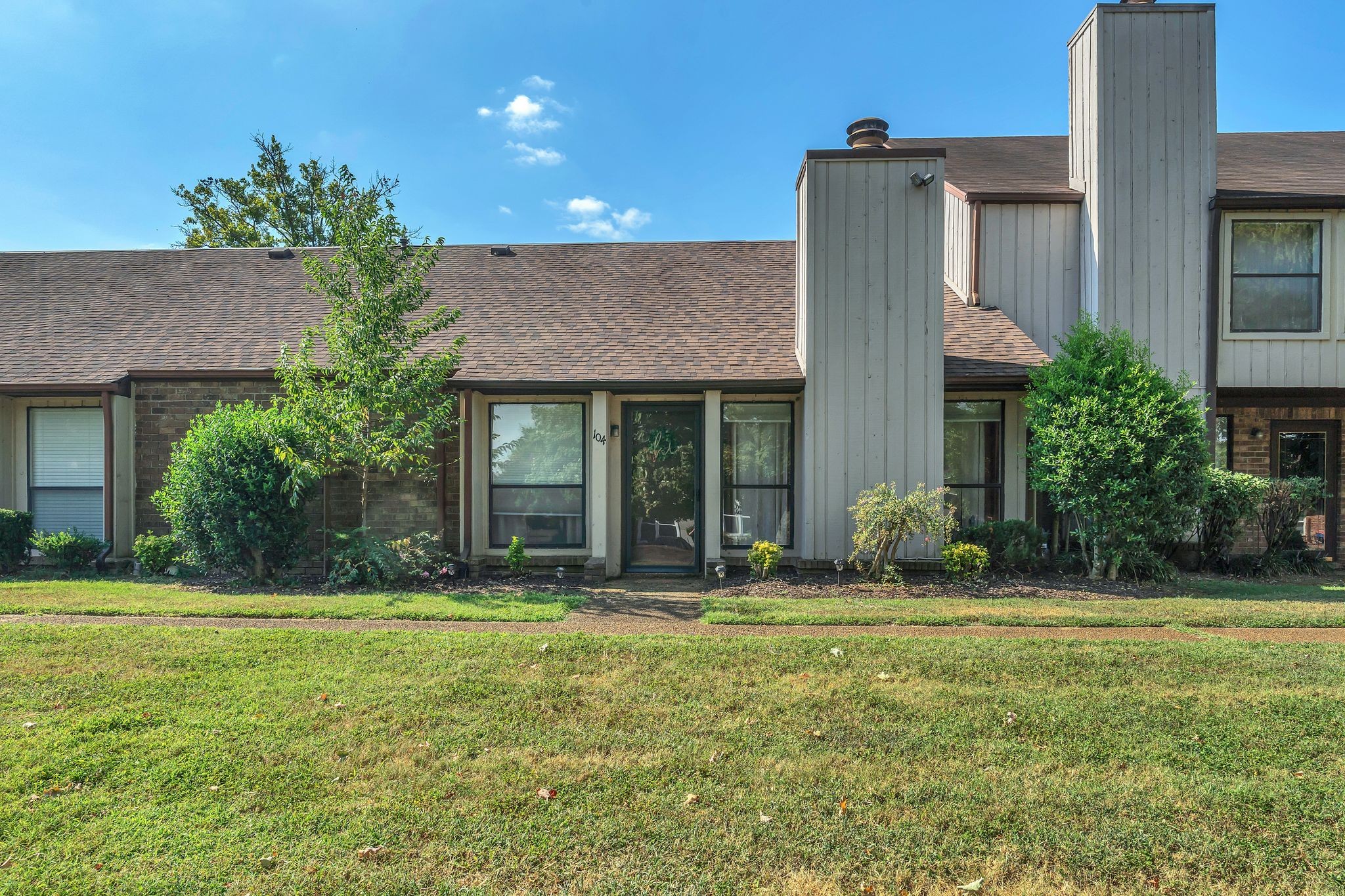 104 Saddle Tree Ct