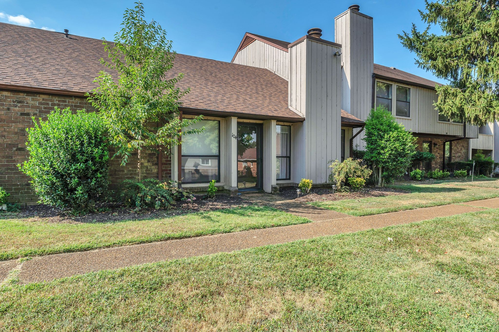 104 Saddle Tree Ct
