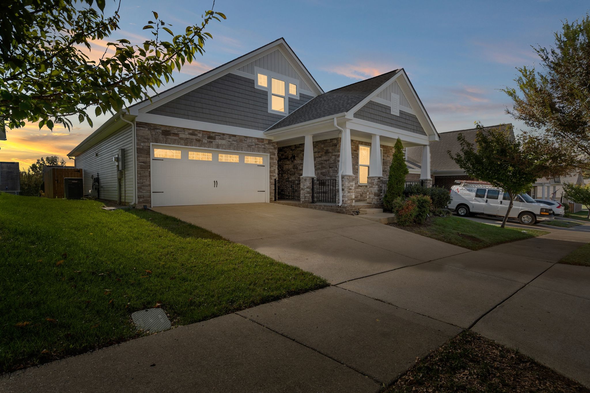 1988 Stonewater Dr