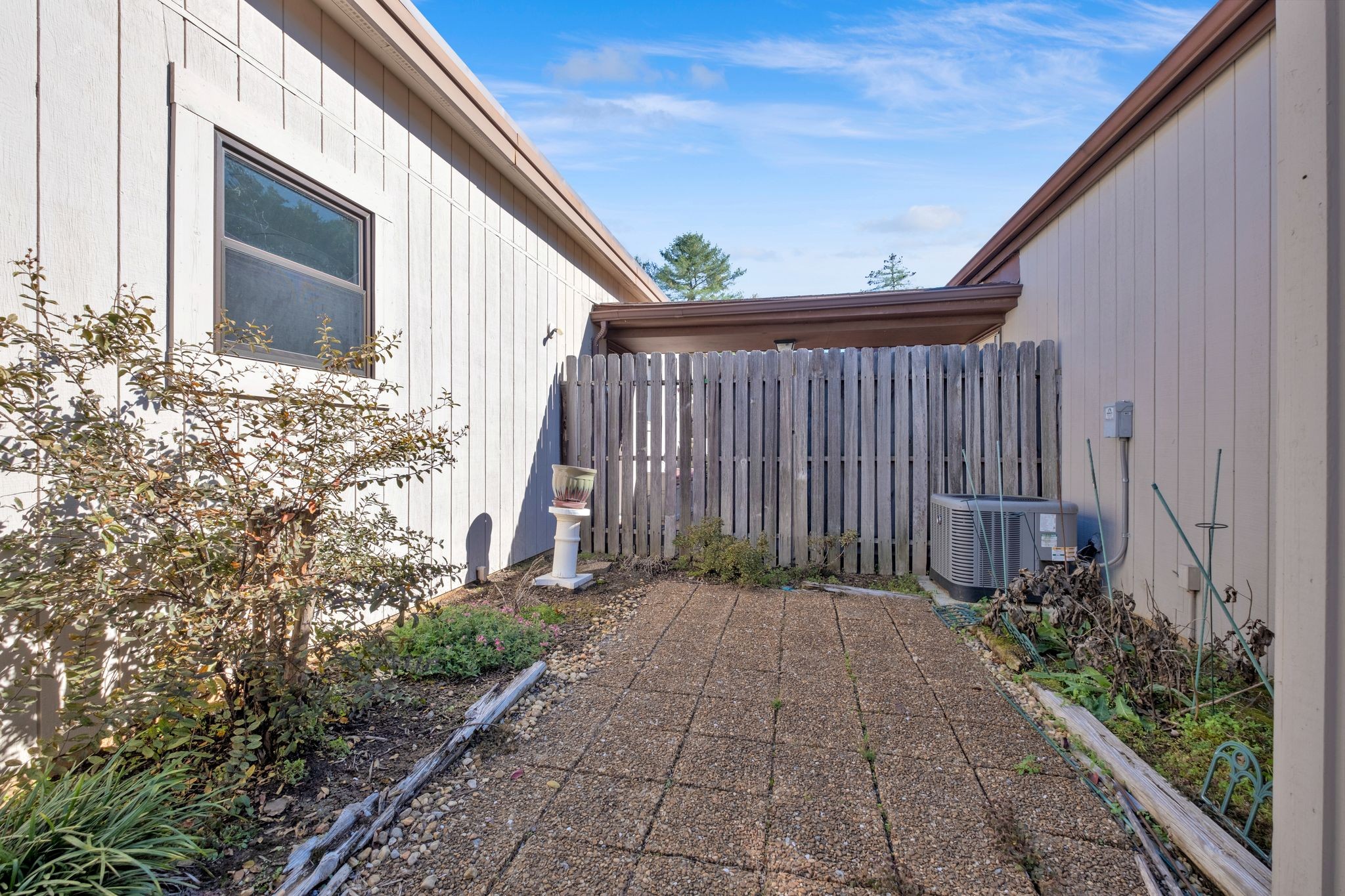 722 Blue Brick Pl