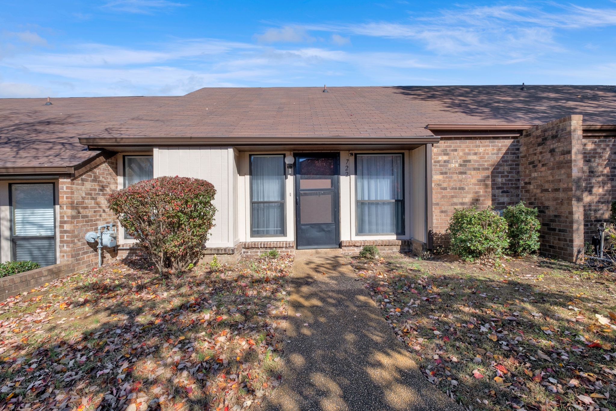 722 Blue Brick Pl