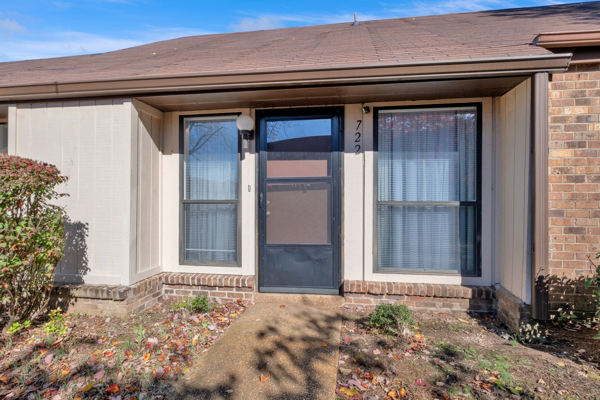 722 Blue Brick Pl