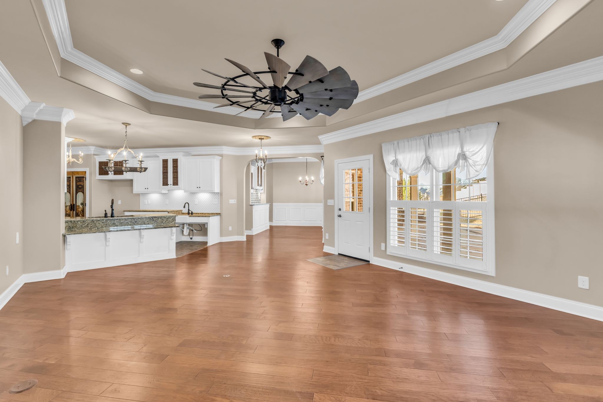 7009 Whisperwood Ave