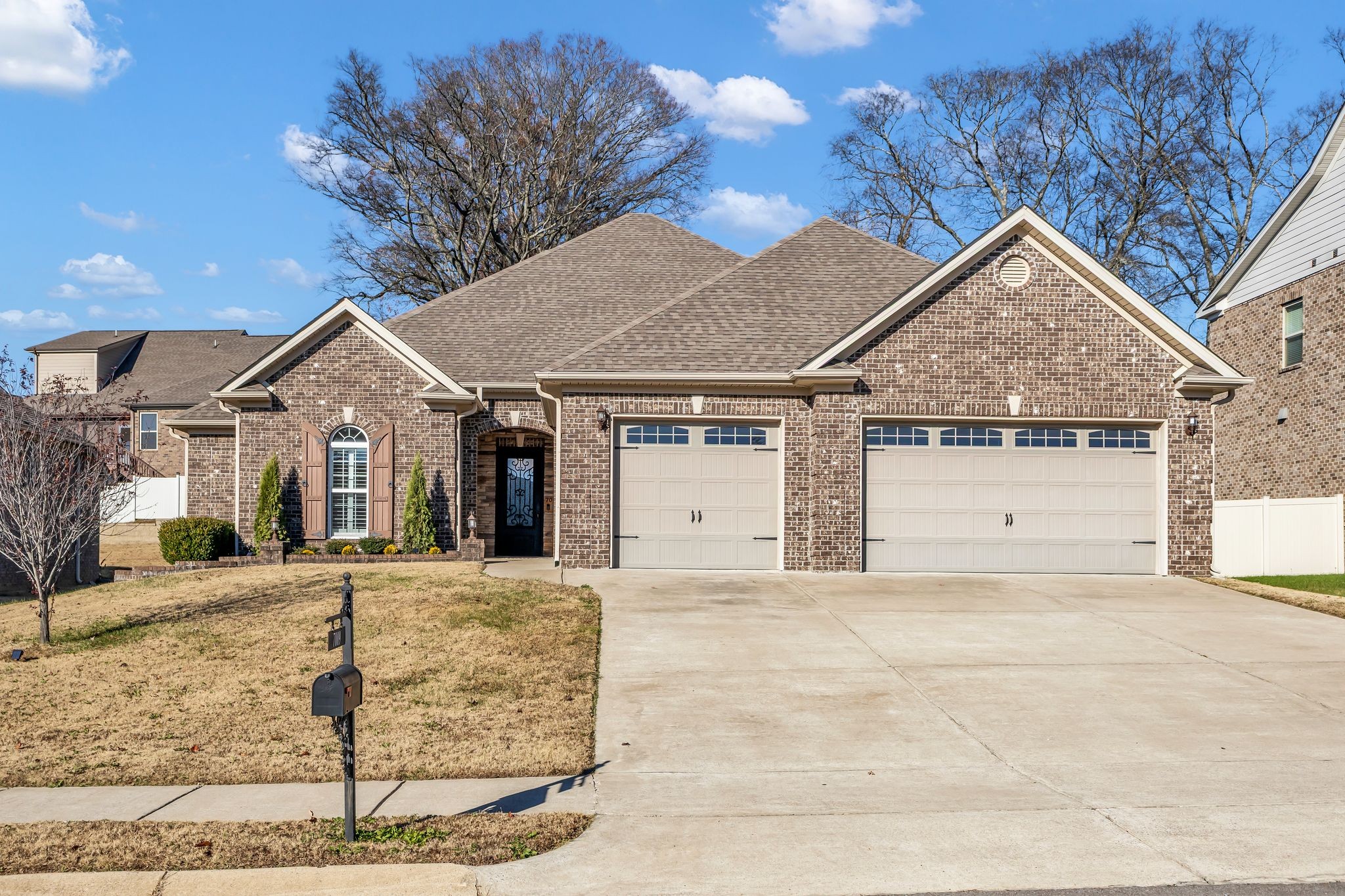 7009 Whisperwood Ave