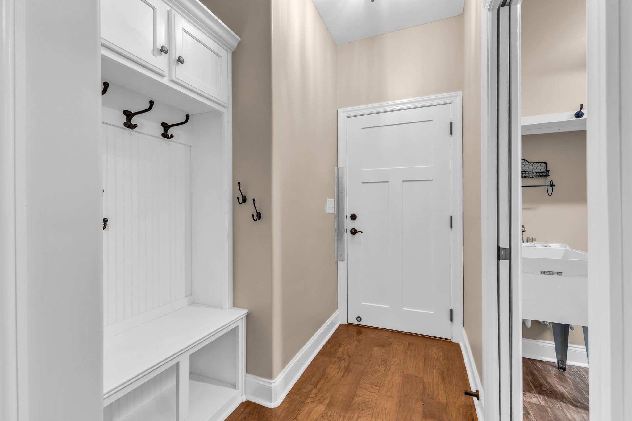 7009 Whisperwood Ave