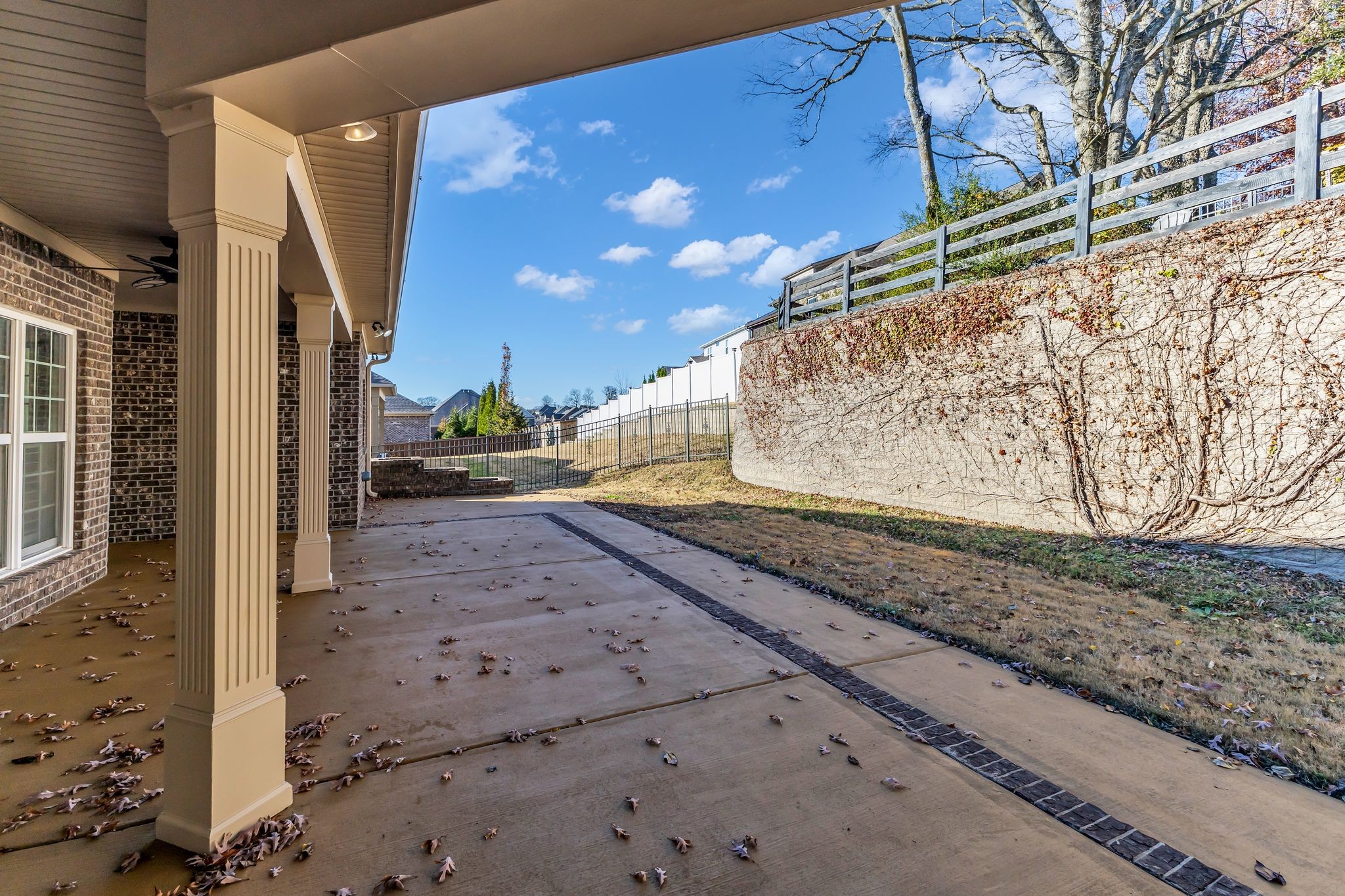 7009 Whisperwood Ave