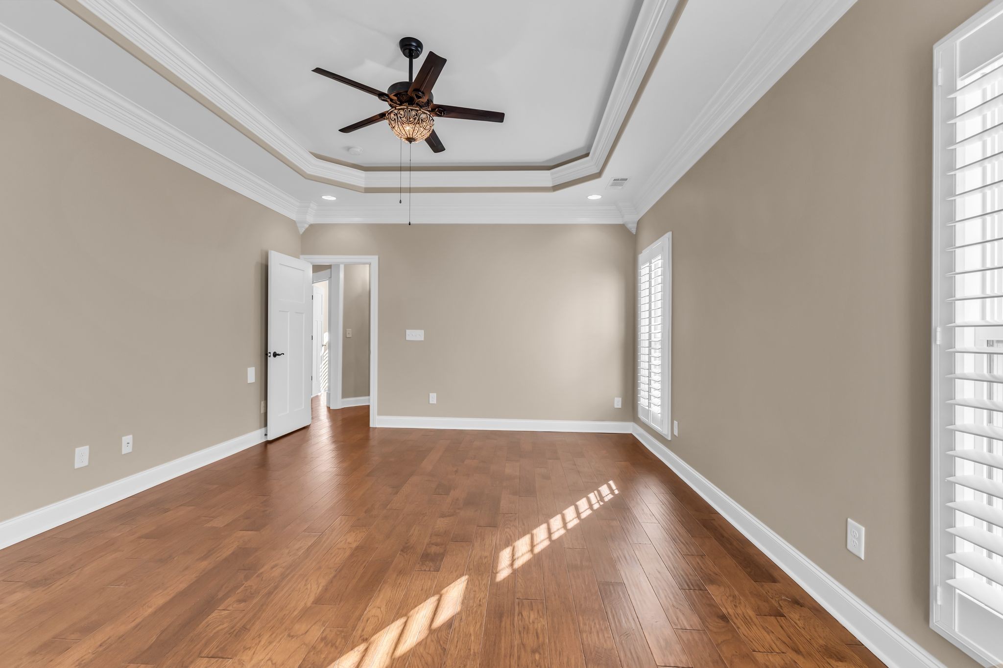 7009 Whisperwood Ave