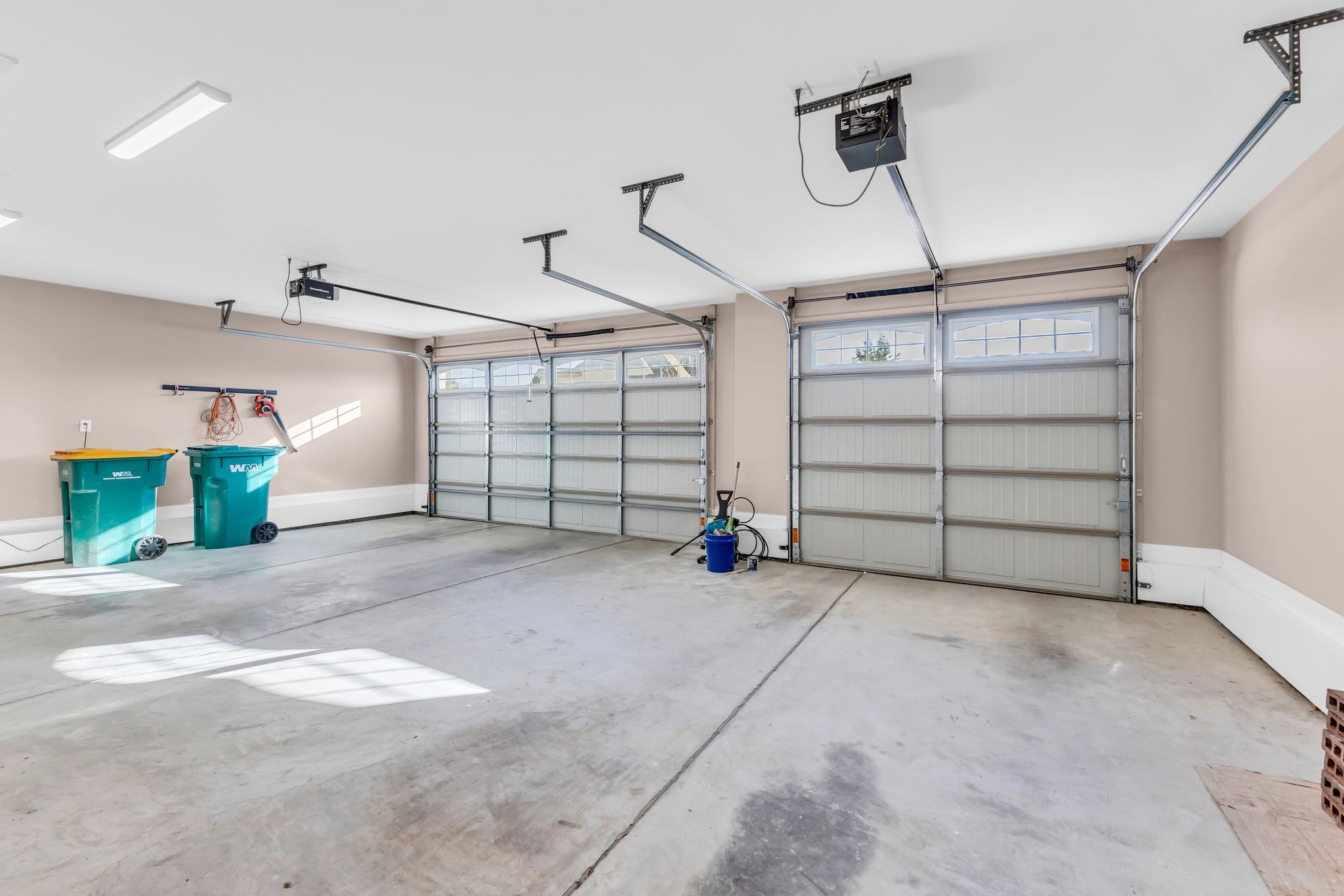 7009 Whisperwood Ave