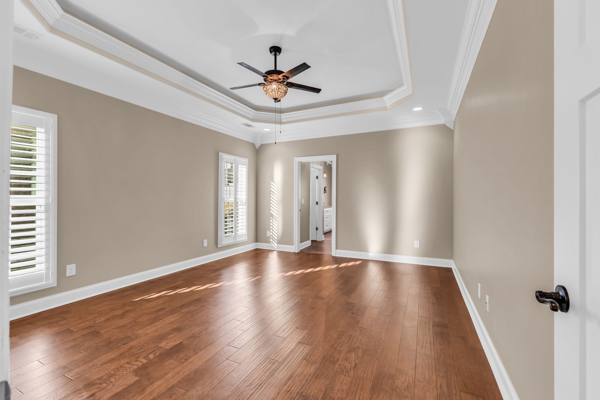 7009 Whisperwood Ave