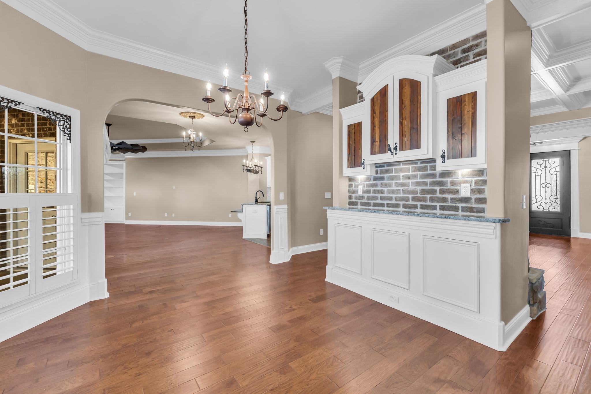 7009 Whisperwood Ave