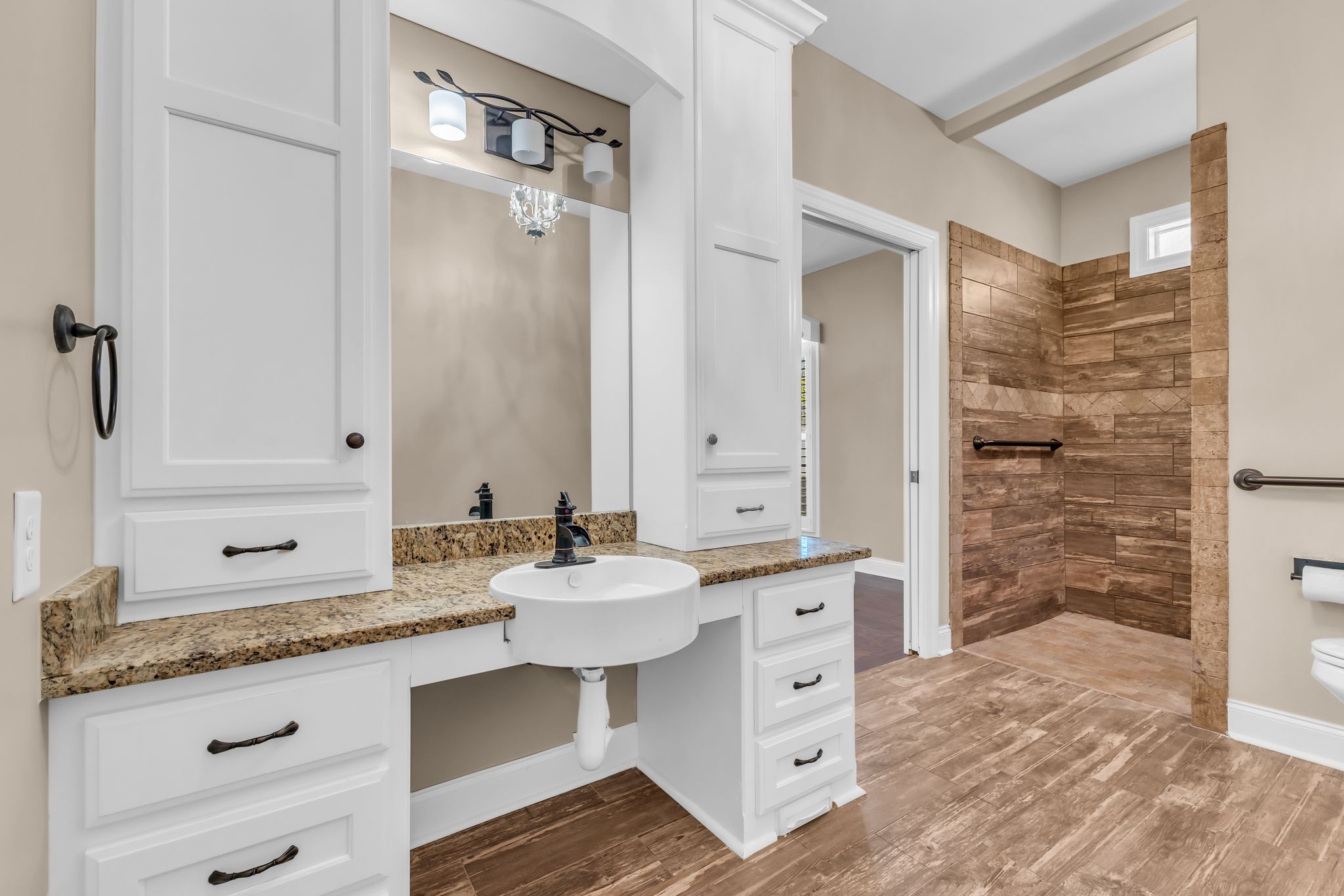 7009 Whisperwood Ave