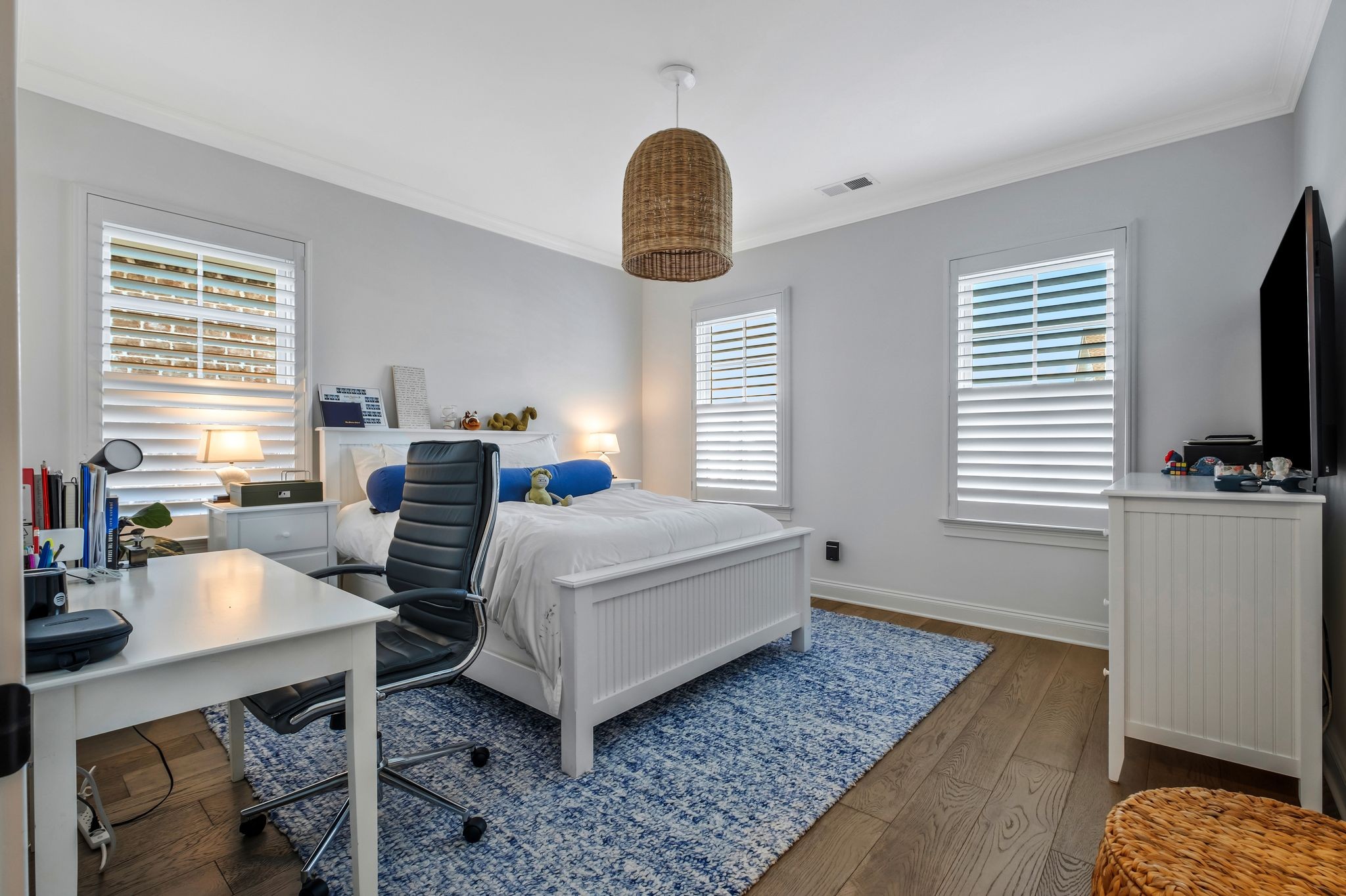 3049 Long Branch Cir