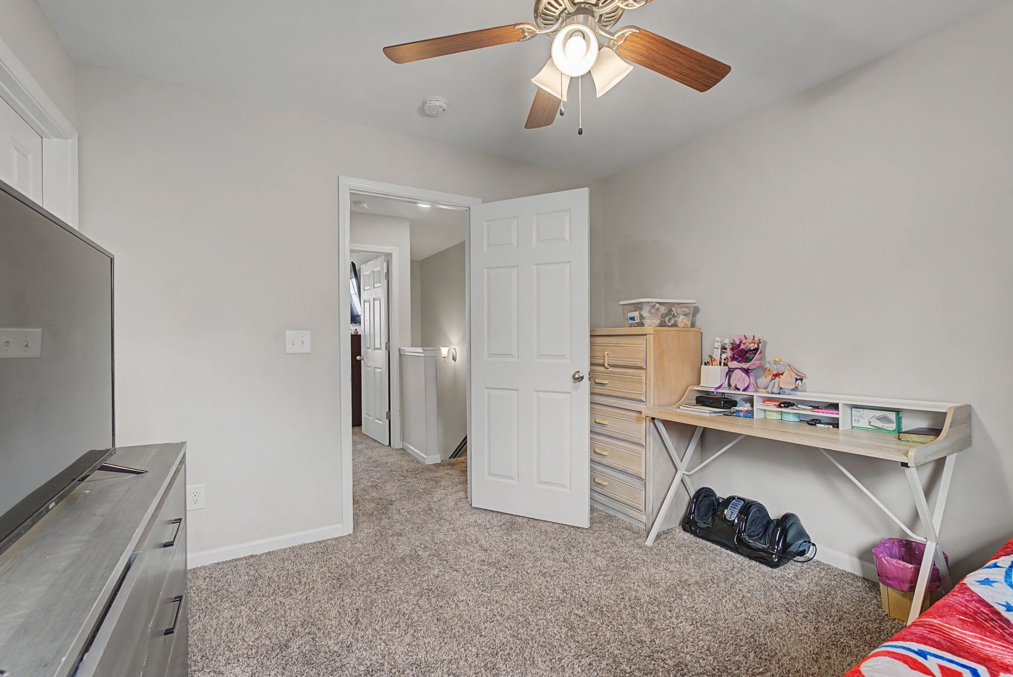 222 Cave St