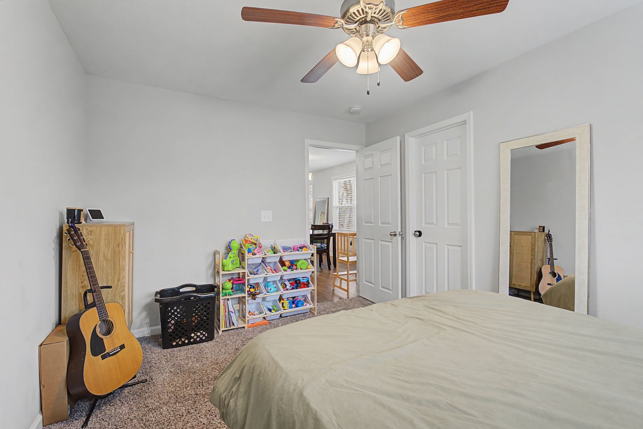 222 Cave St