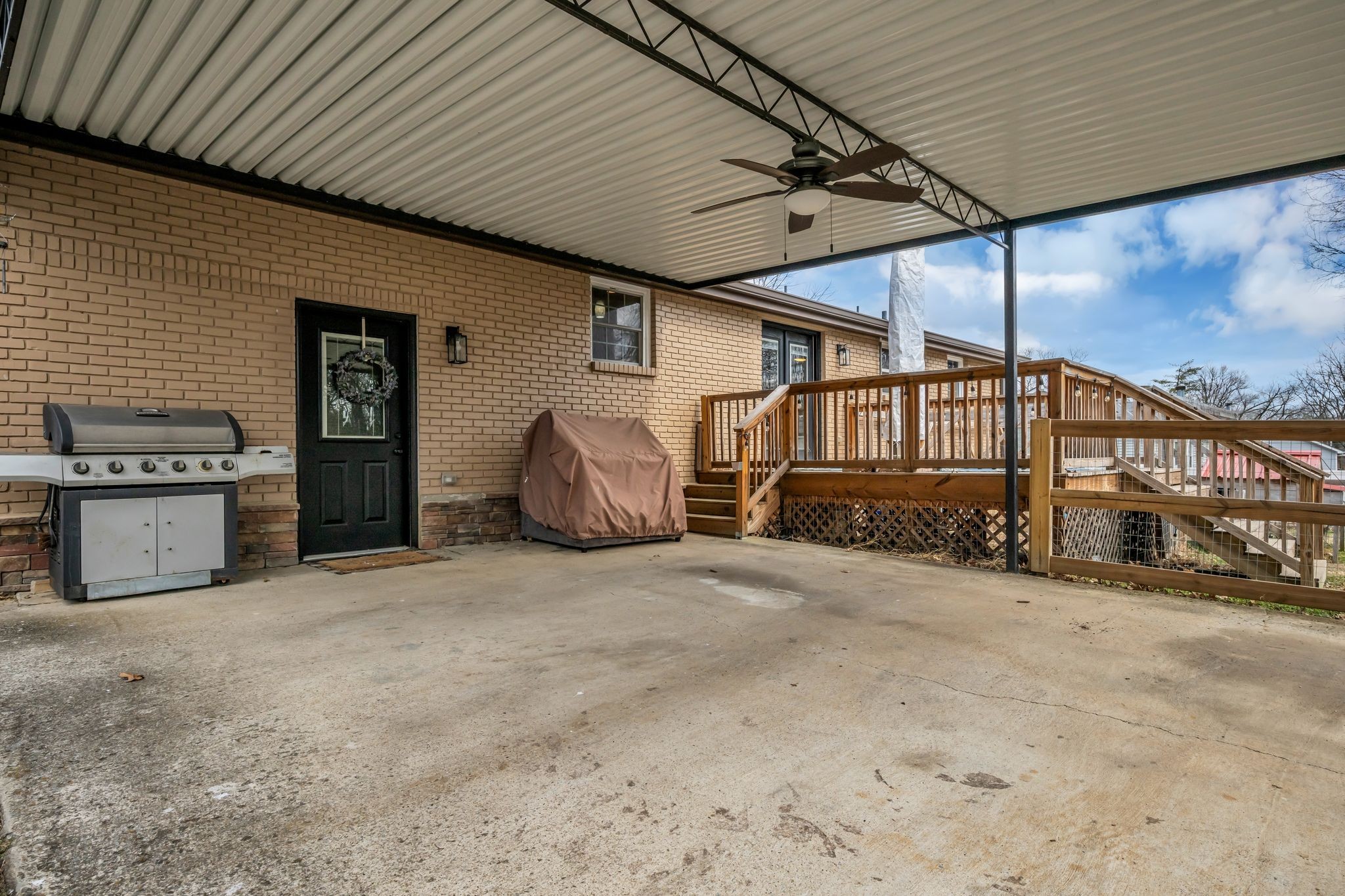 920 Sun Valley Dr
