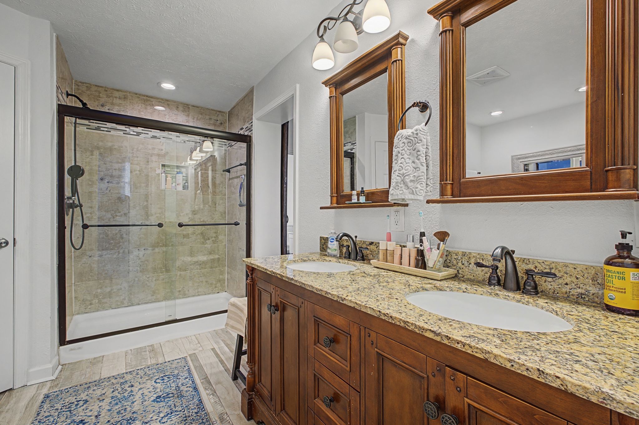 2428 Kimberly Dr