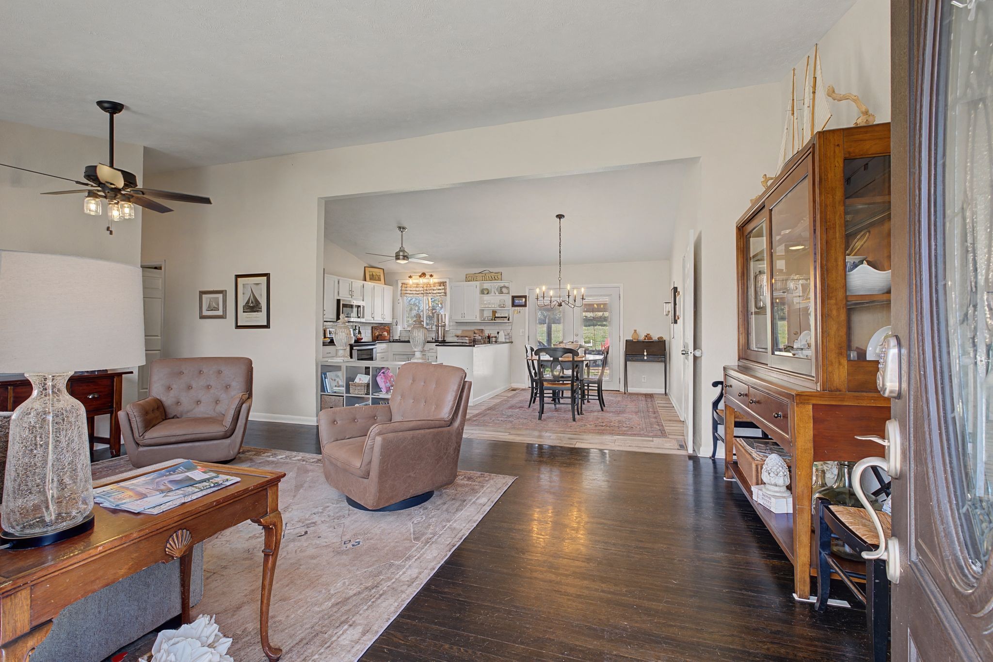 2428 Kimberly Dr
