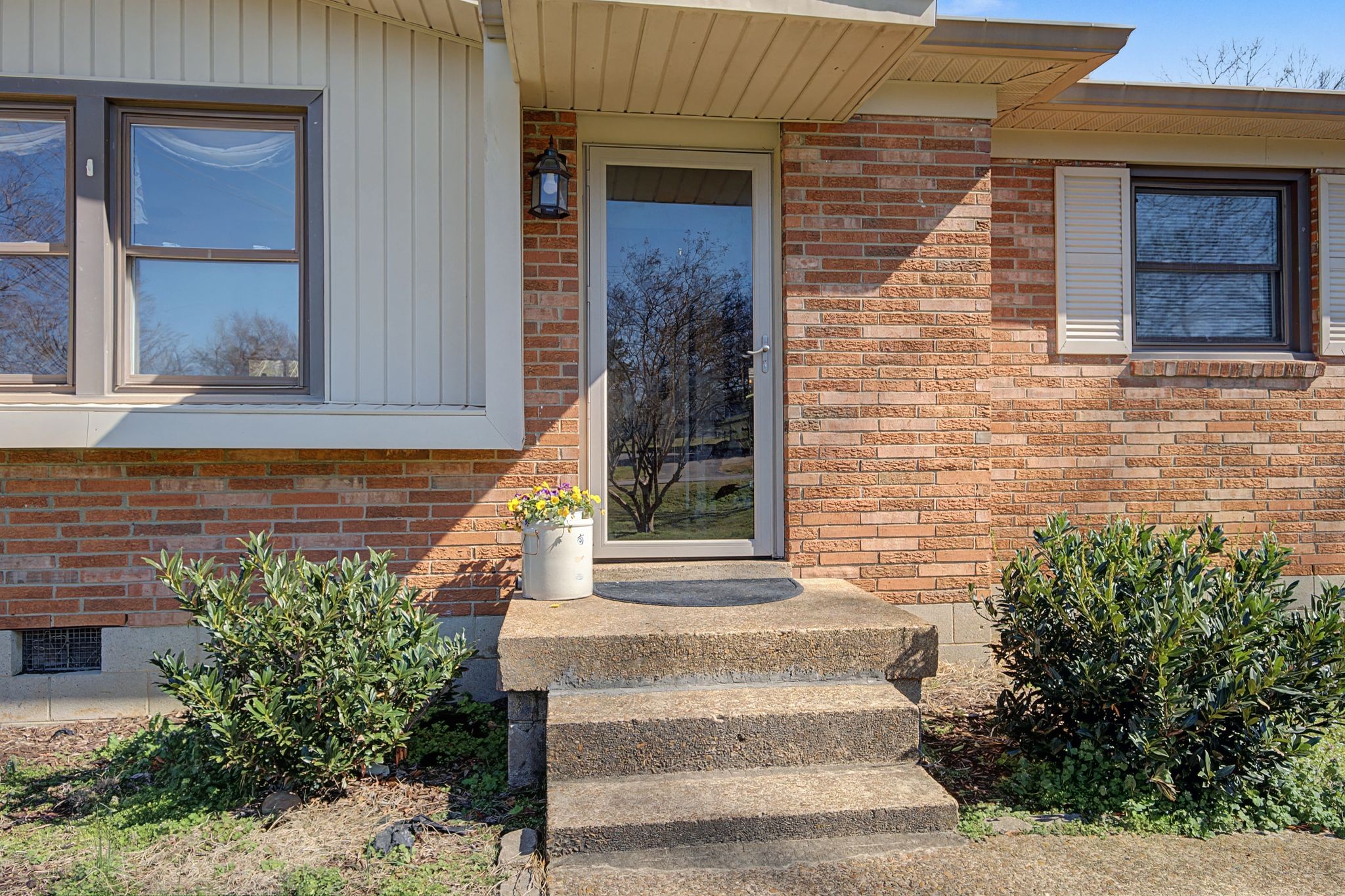 2428 Kimberly Dr