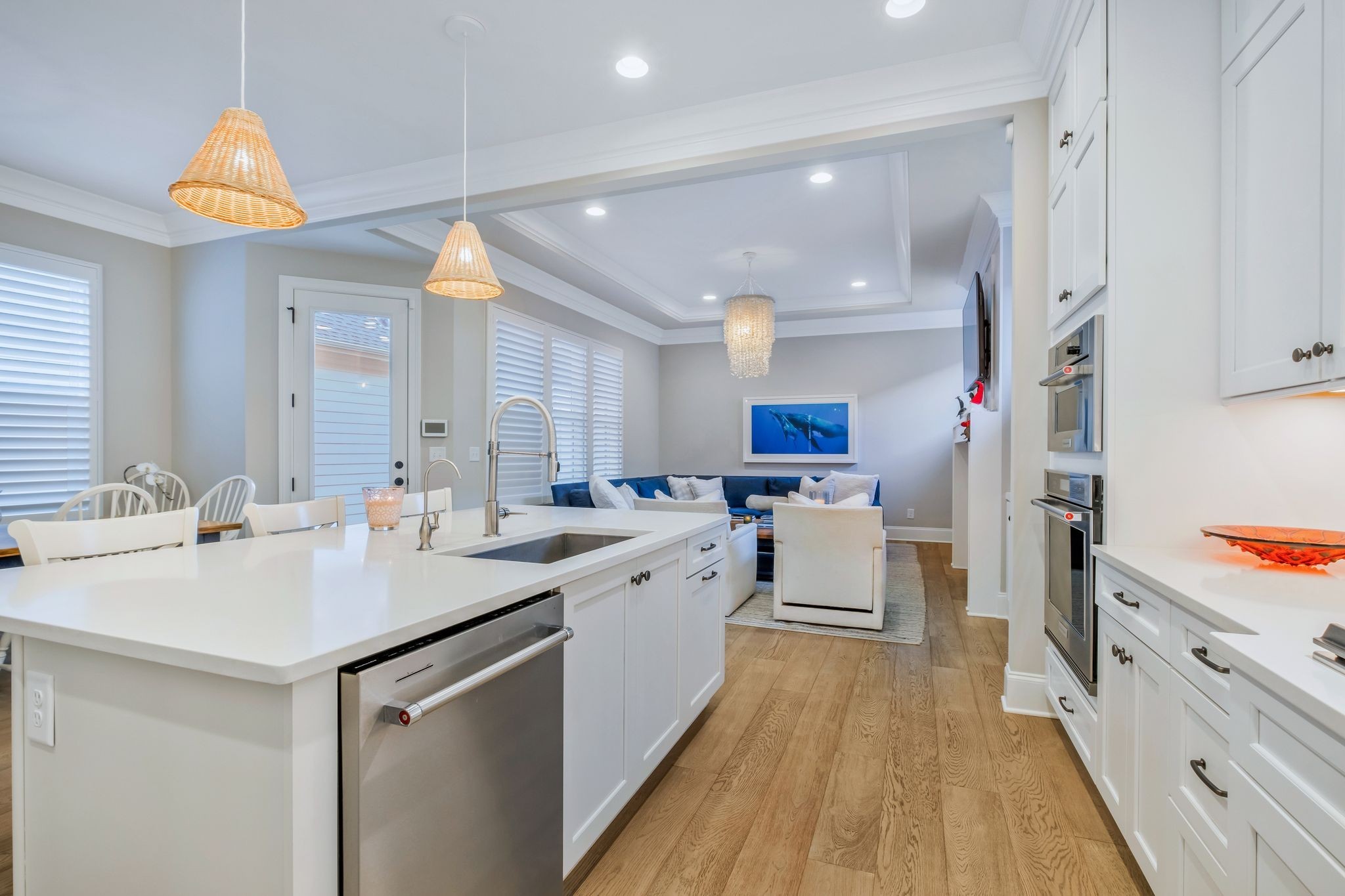 3049 Long Branch Cir