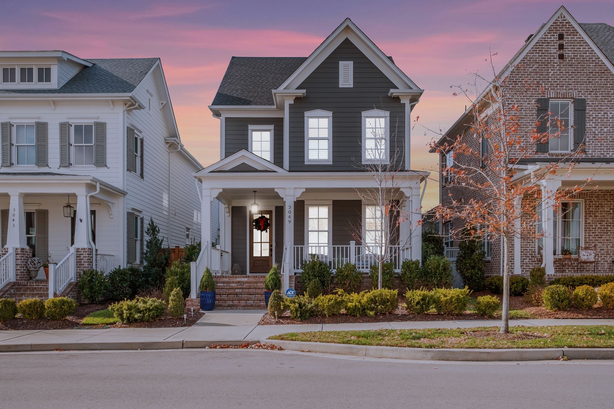 3049 Long Branch Cir