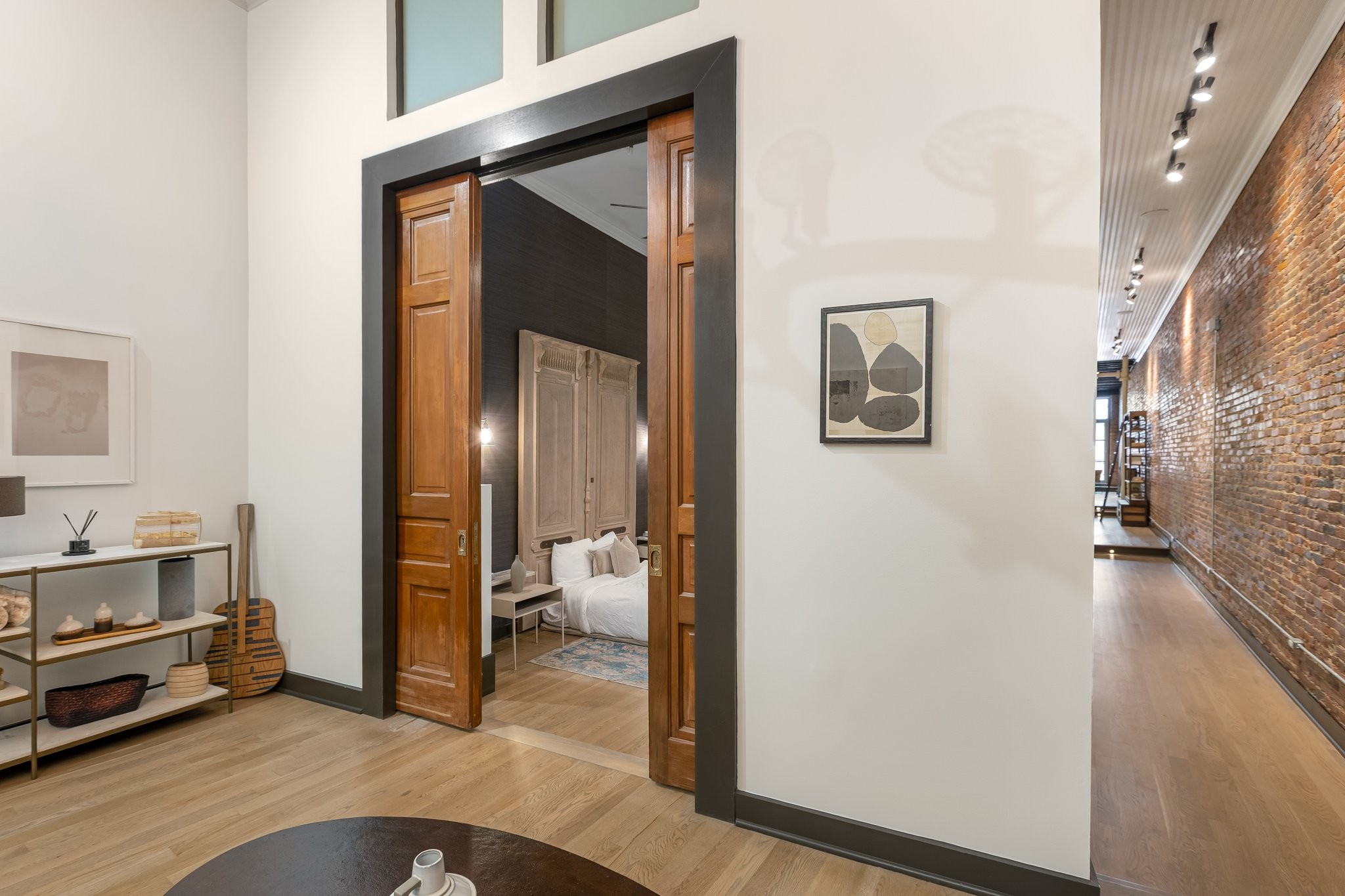 207 3rd Ave, N Unit: 402
