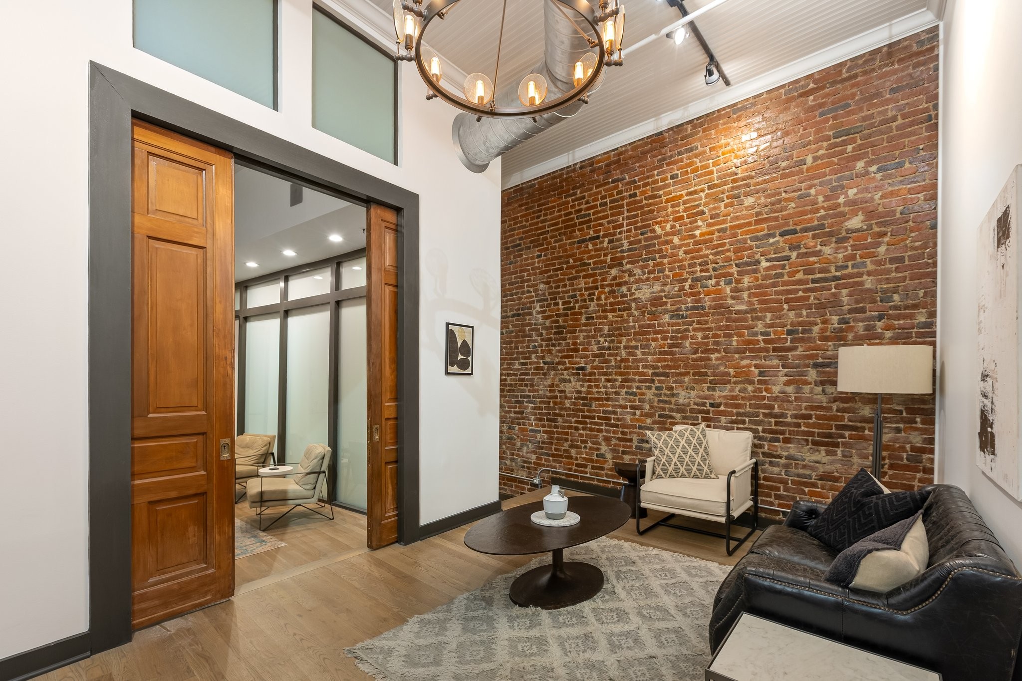 207 3rd Ave, N Unit: 402