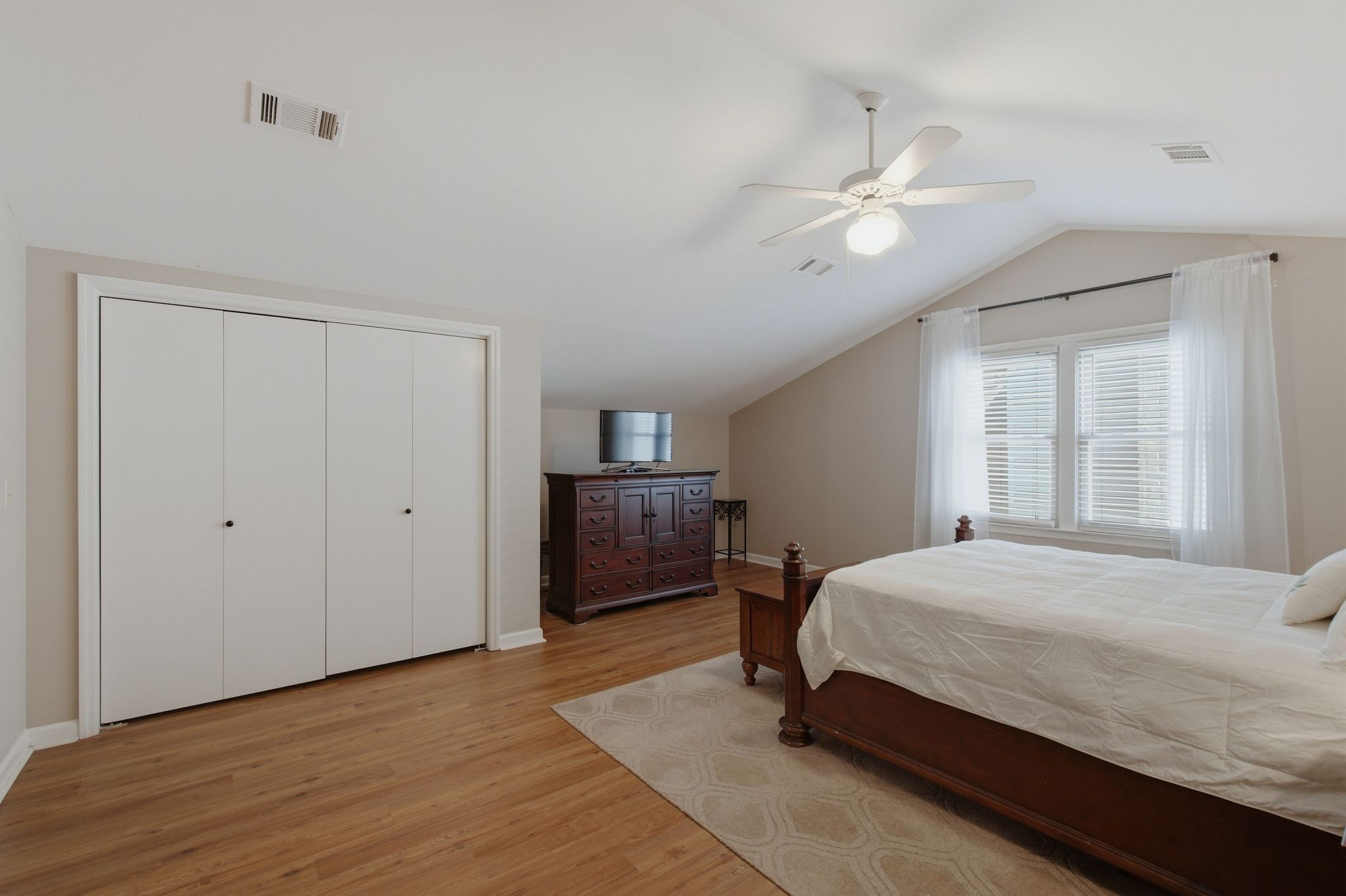 601 Copperfield Ct