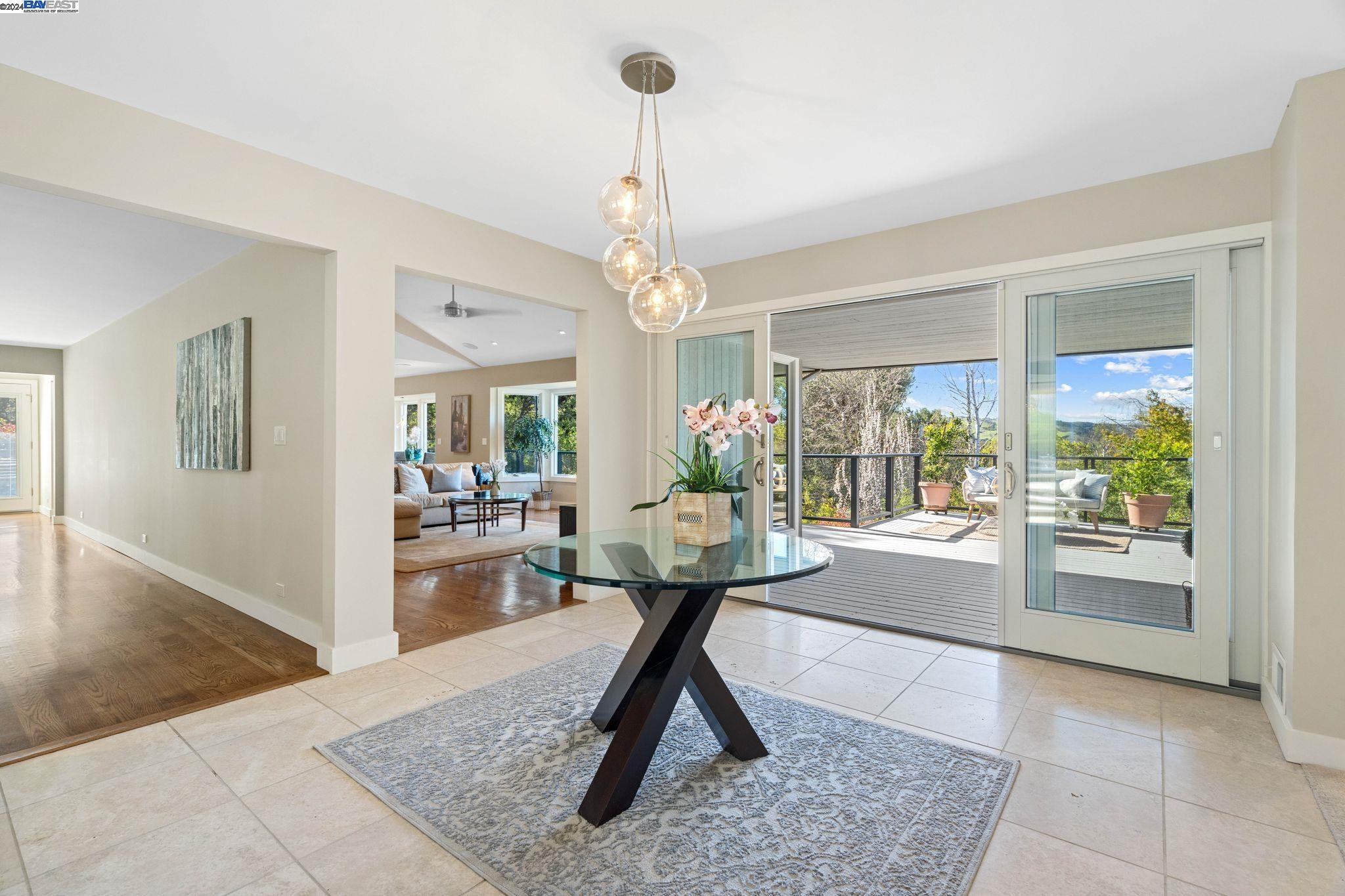8 Vista Del Mar