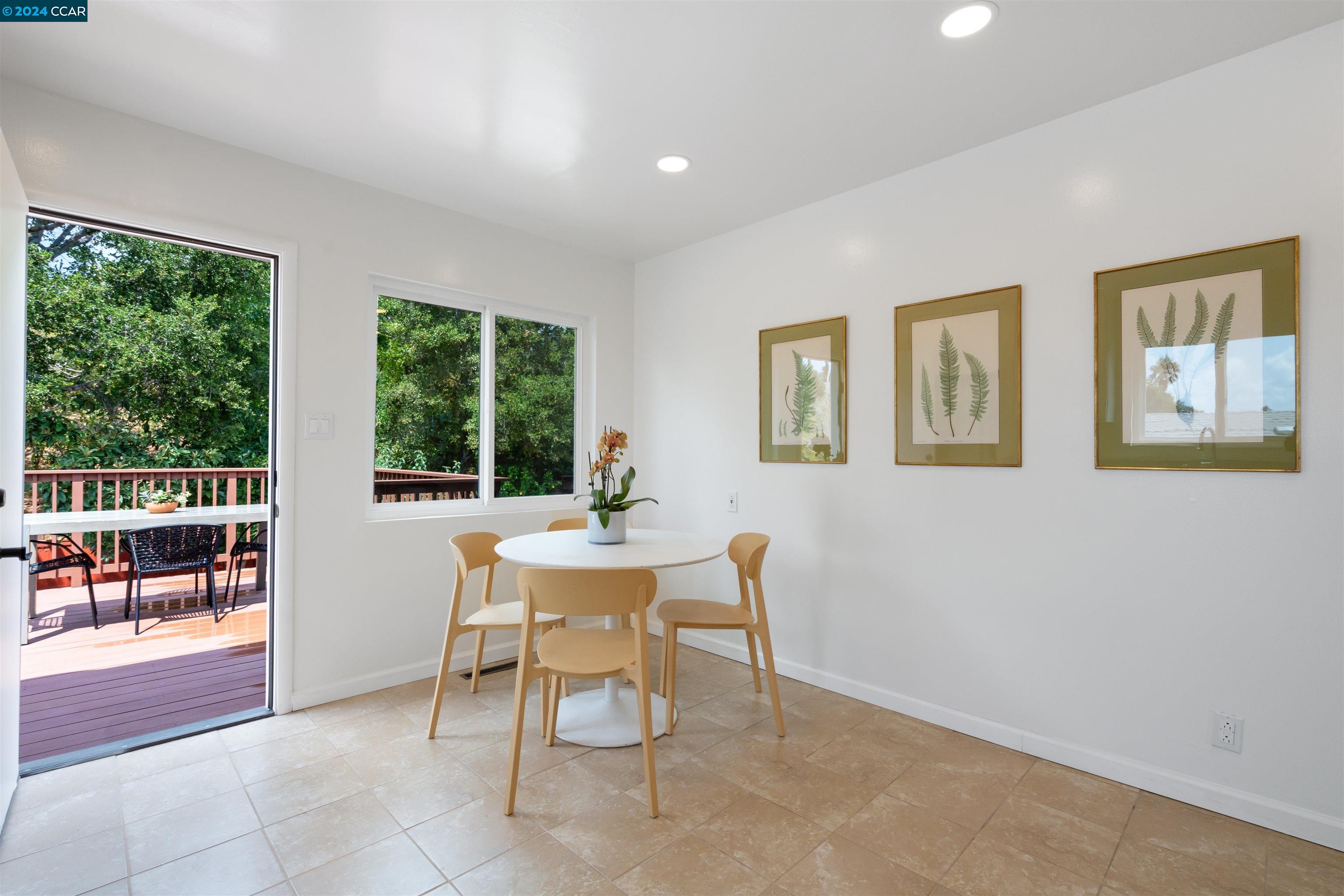 4165 Laguna Ave