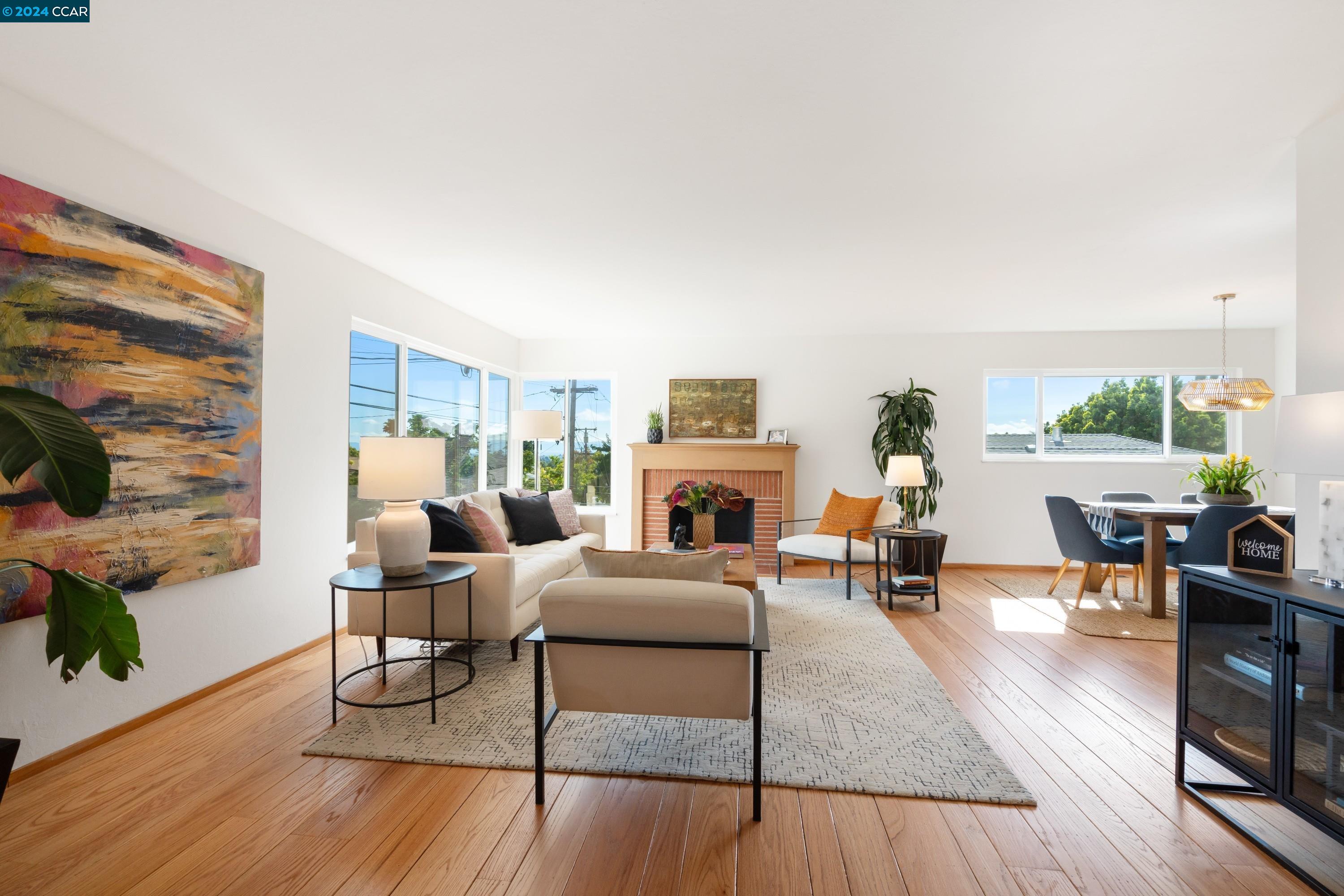 4165 Laguna Ave