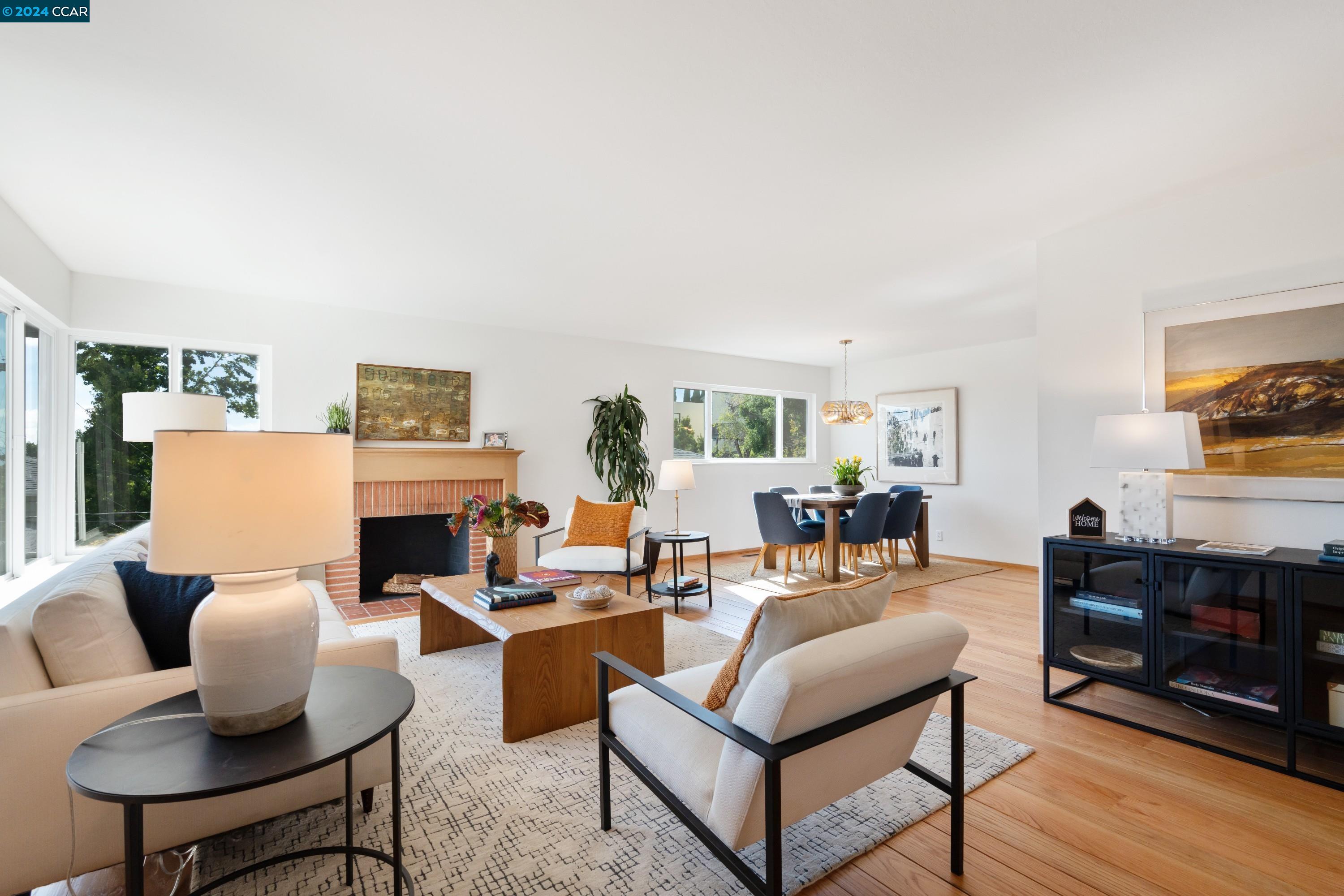 4165 Laguna Ave