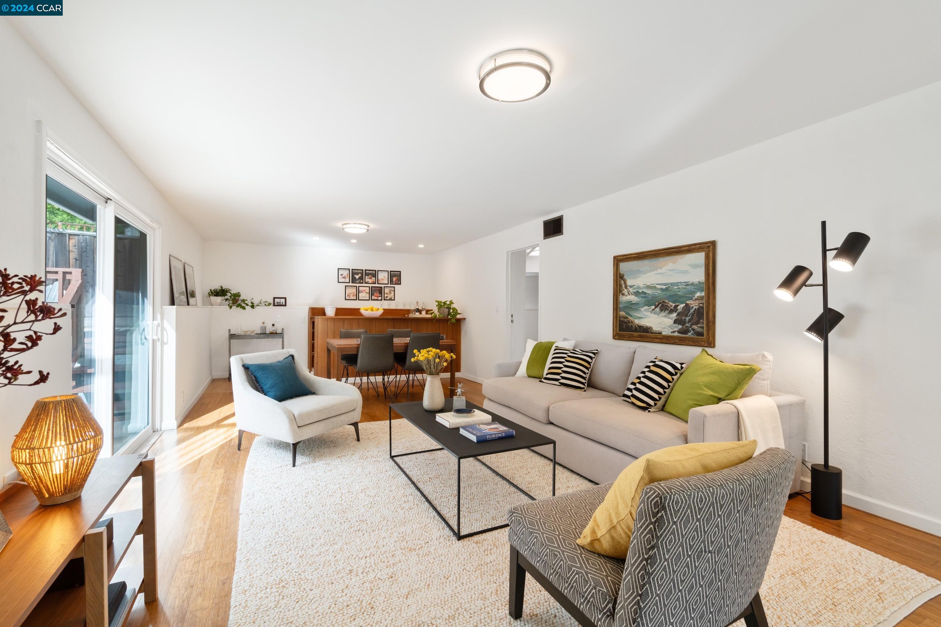 4165 Laguna Ave