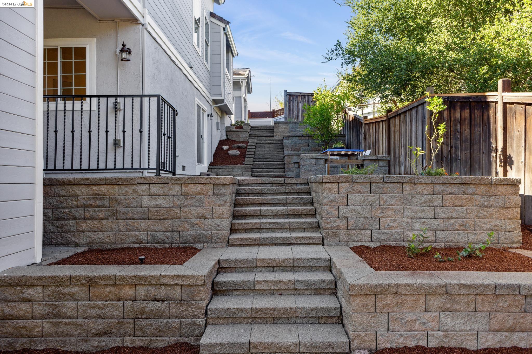 18 Tea Tree Ct.