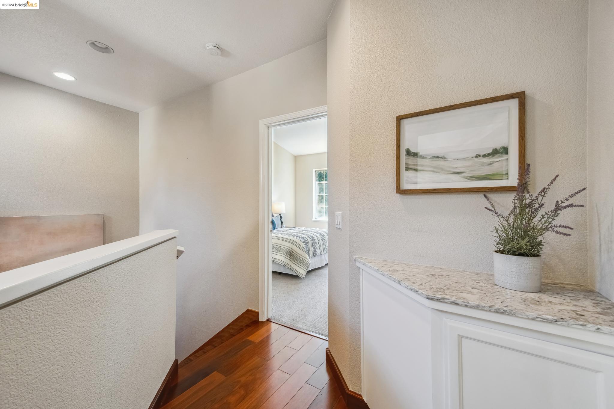 25 Baywood Way