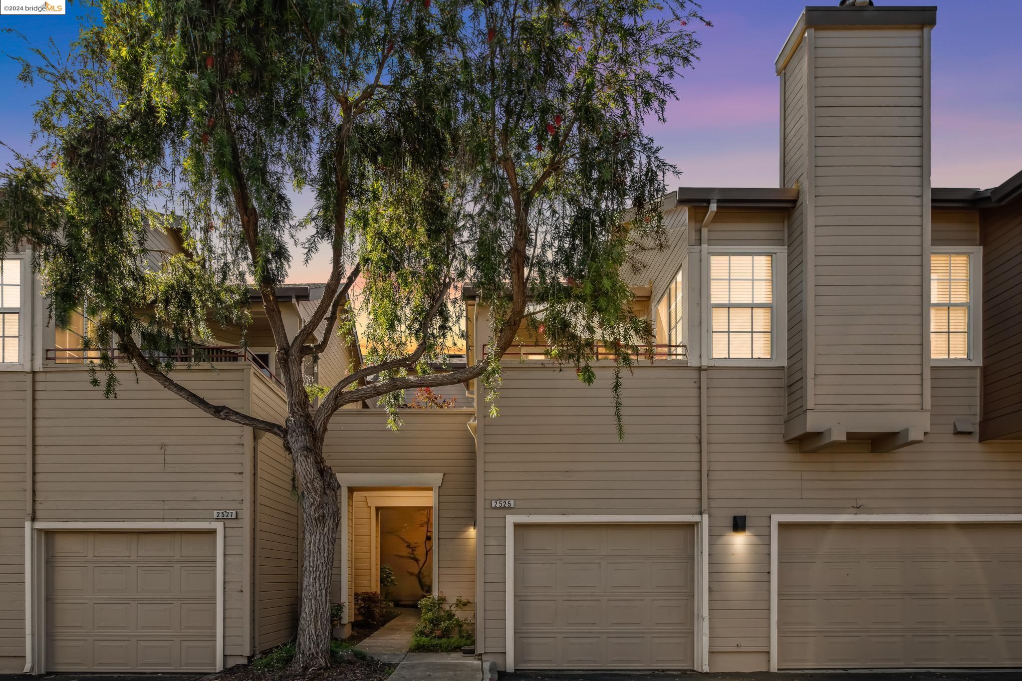25 Baywood Way
