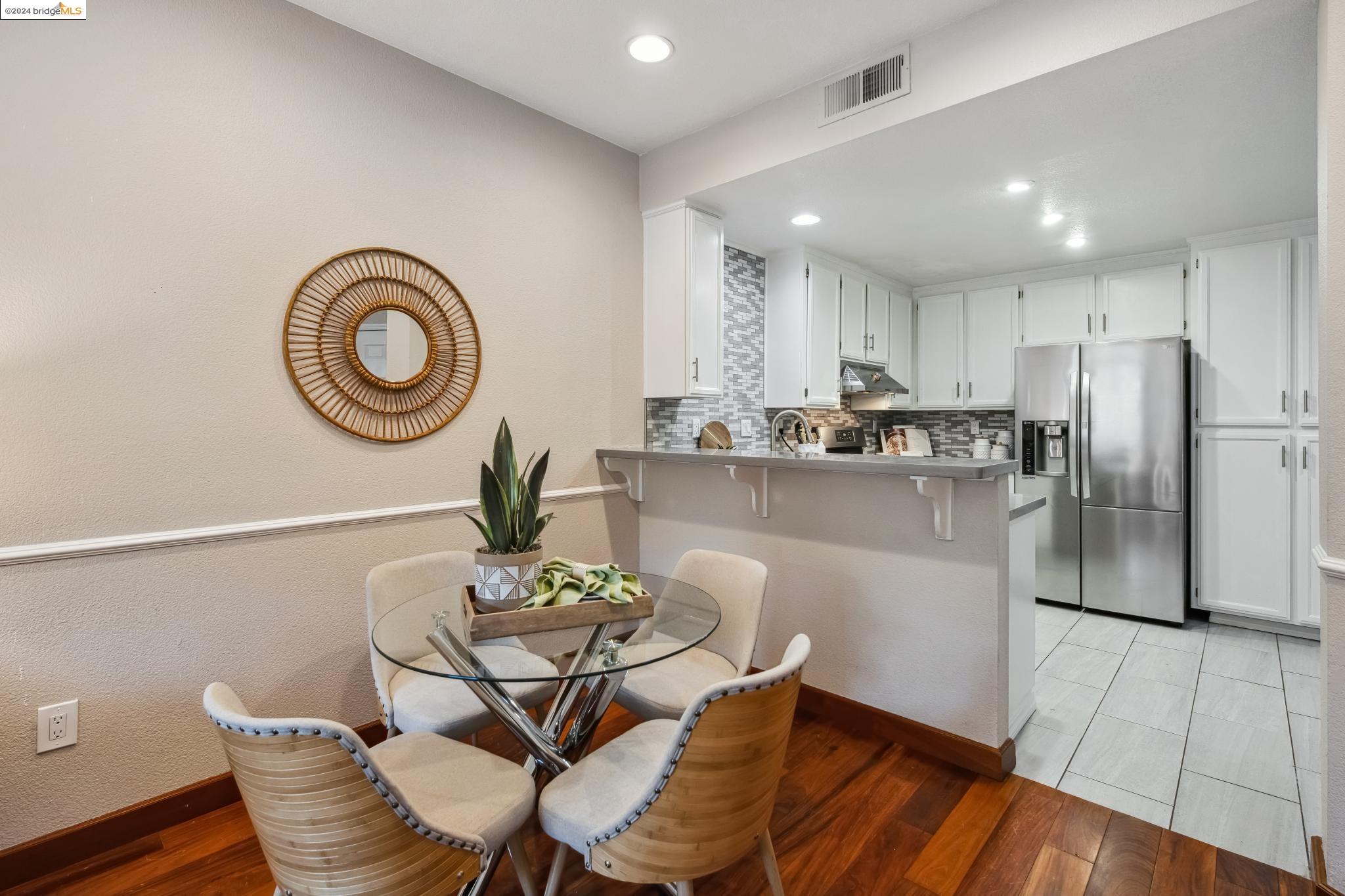 25 Baywood Way