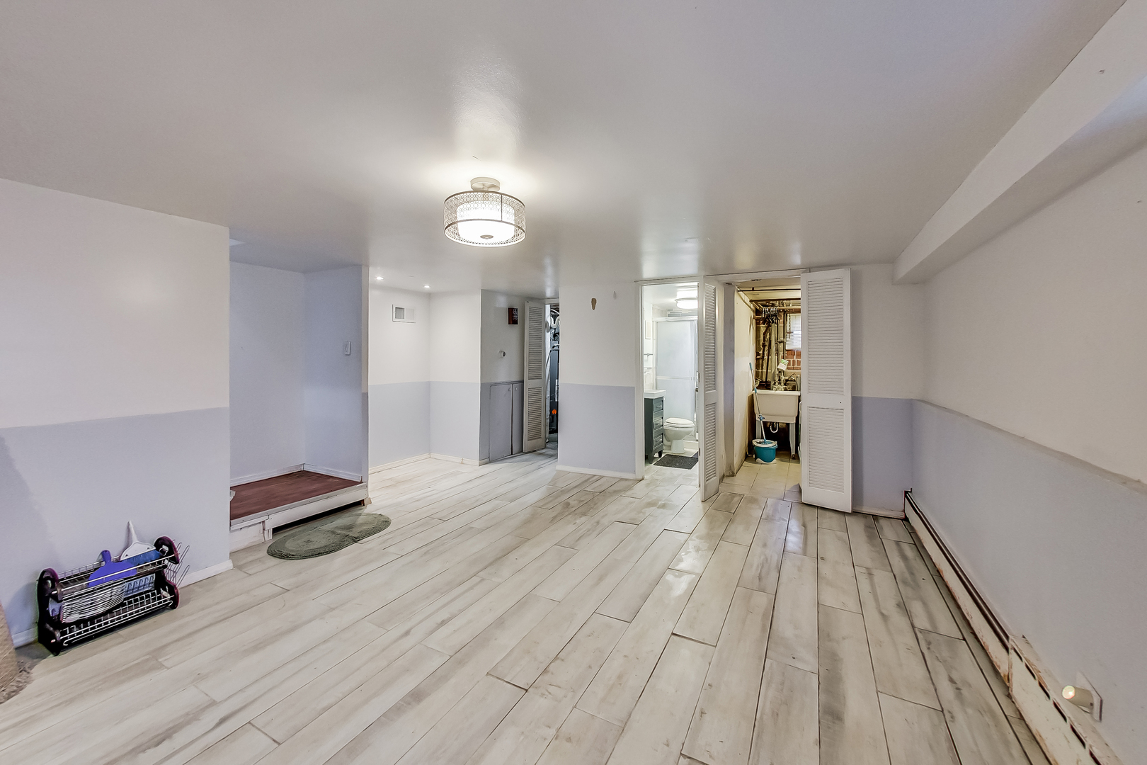 9013 N Greenwood Avenue