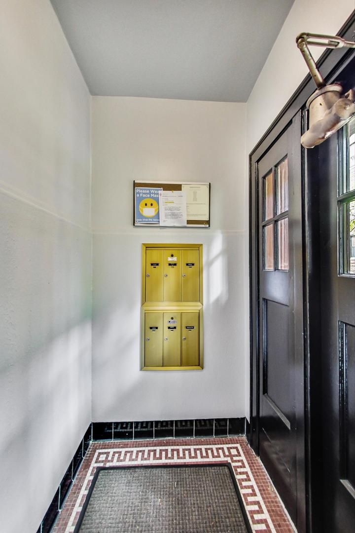 823 Lake Street Unit: 2N