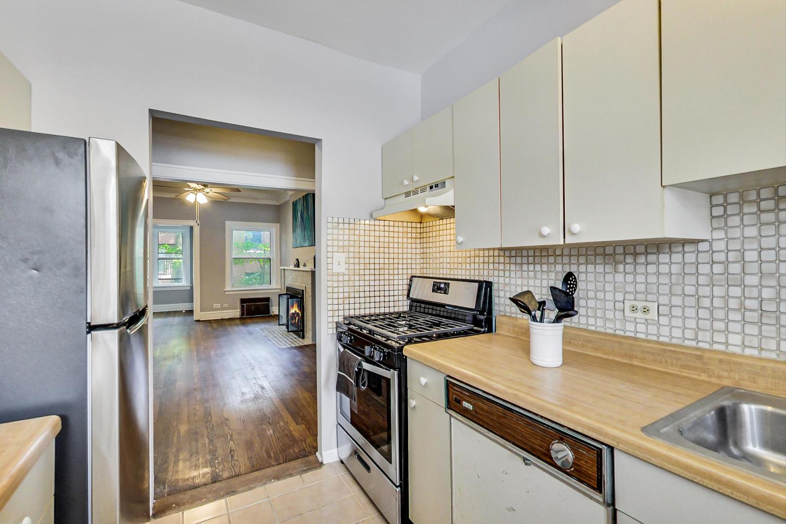 823 Lake Street Unit: 2N