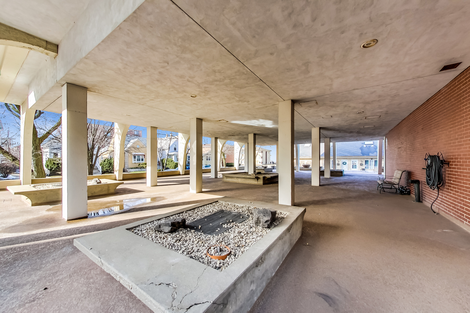 140 Marengo Avenue Unit: 604