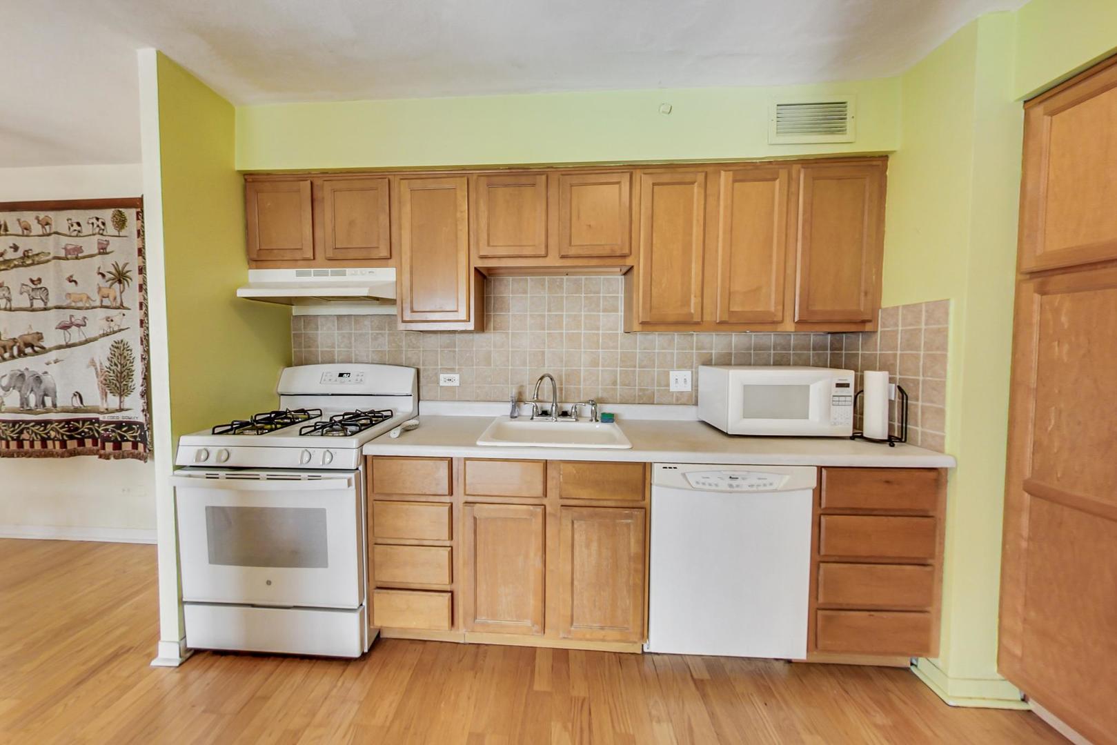 140 Marengo Avenue Unit: 604