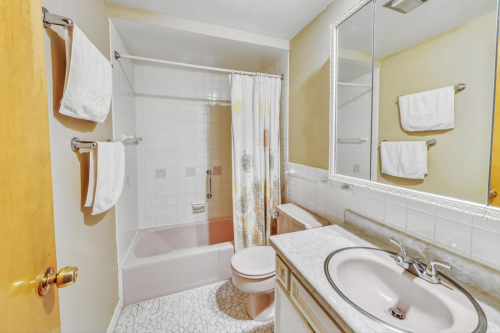 930 Ontario Street Unit: 4A