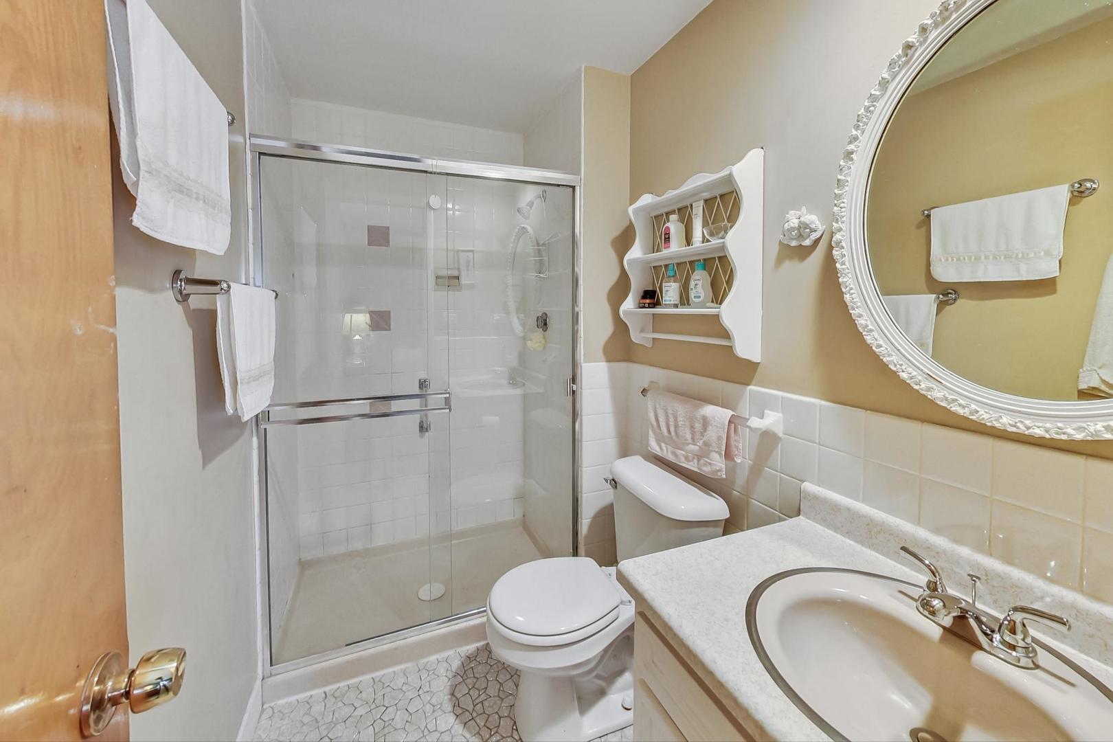 930 Ontario Street Unit: 4A