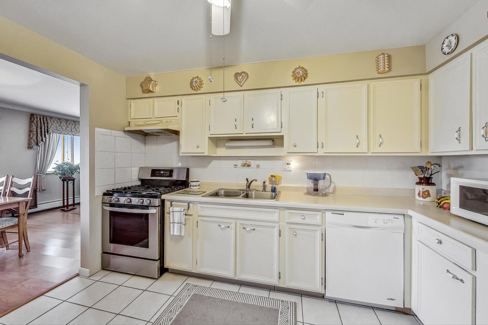 930 Ontario Street Unit: 4A