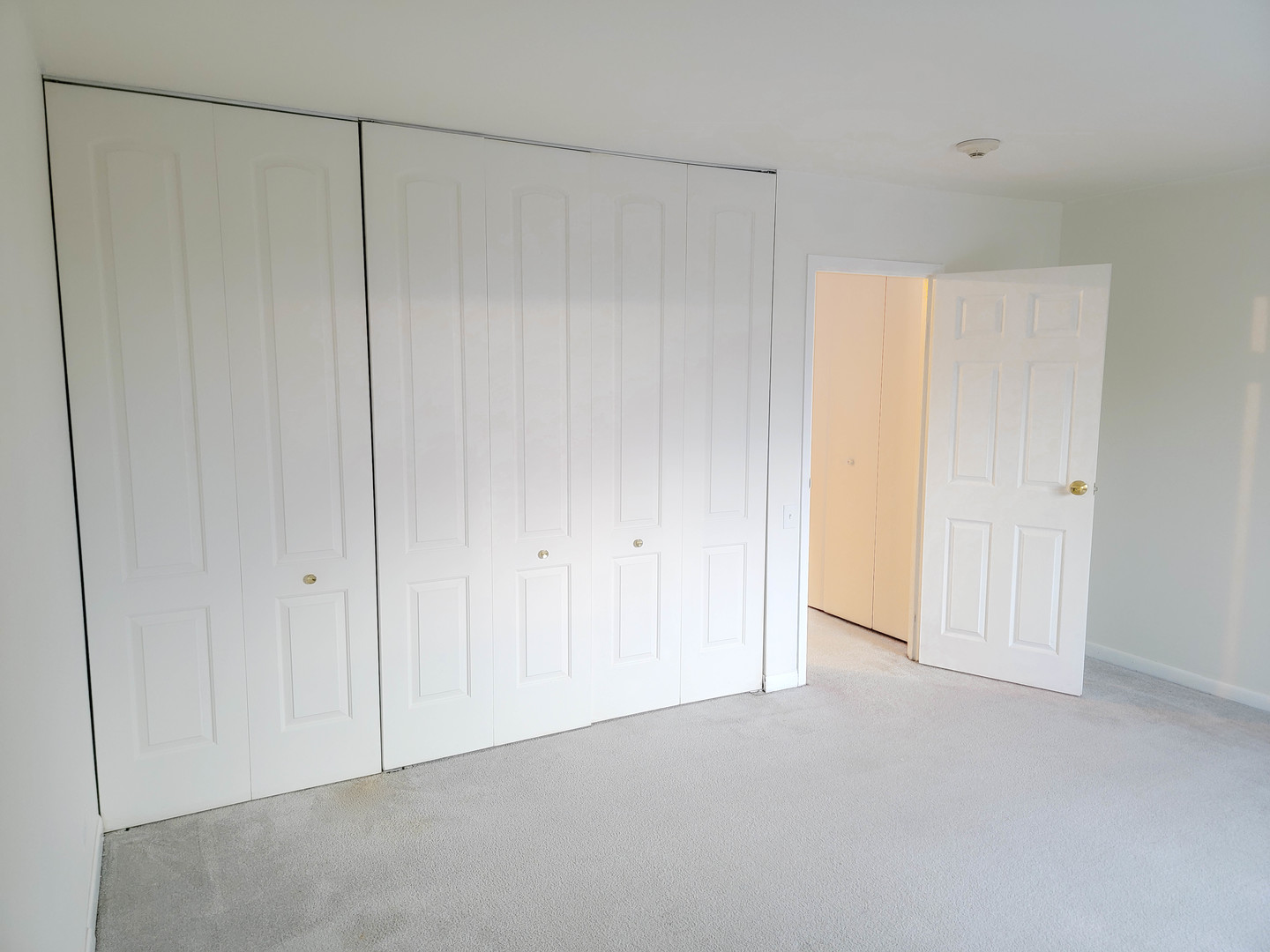 430 Walnut Creek Lane Unit: 2402